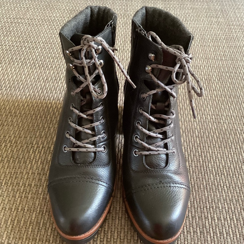 Naturalizer Ladies Boots